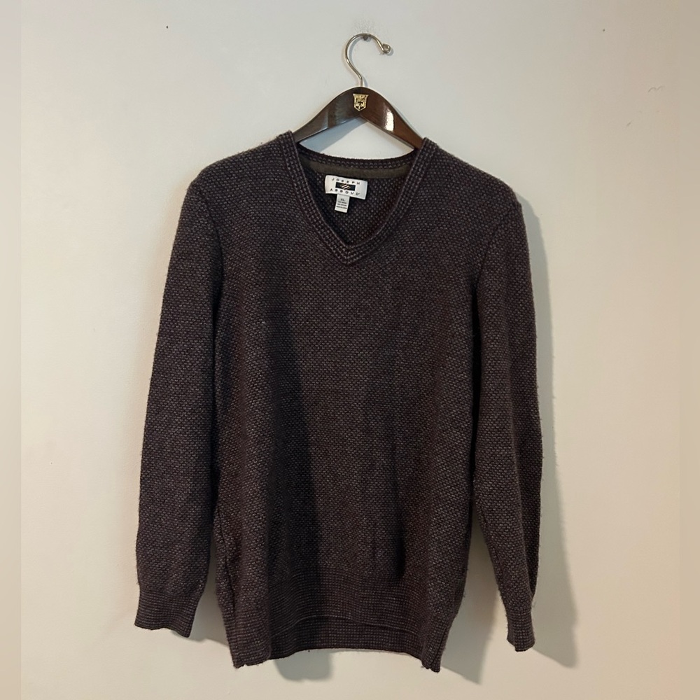 Joseph Abboud V-Neck wool Sweater